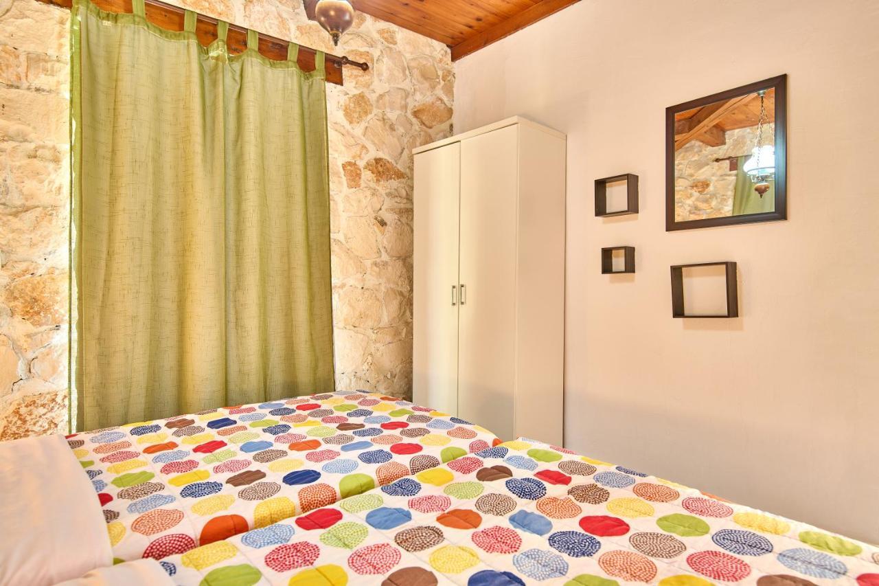 Gerakas Stone House Villa Vasilikí 外观 照片